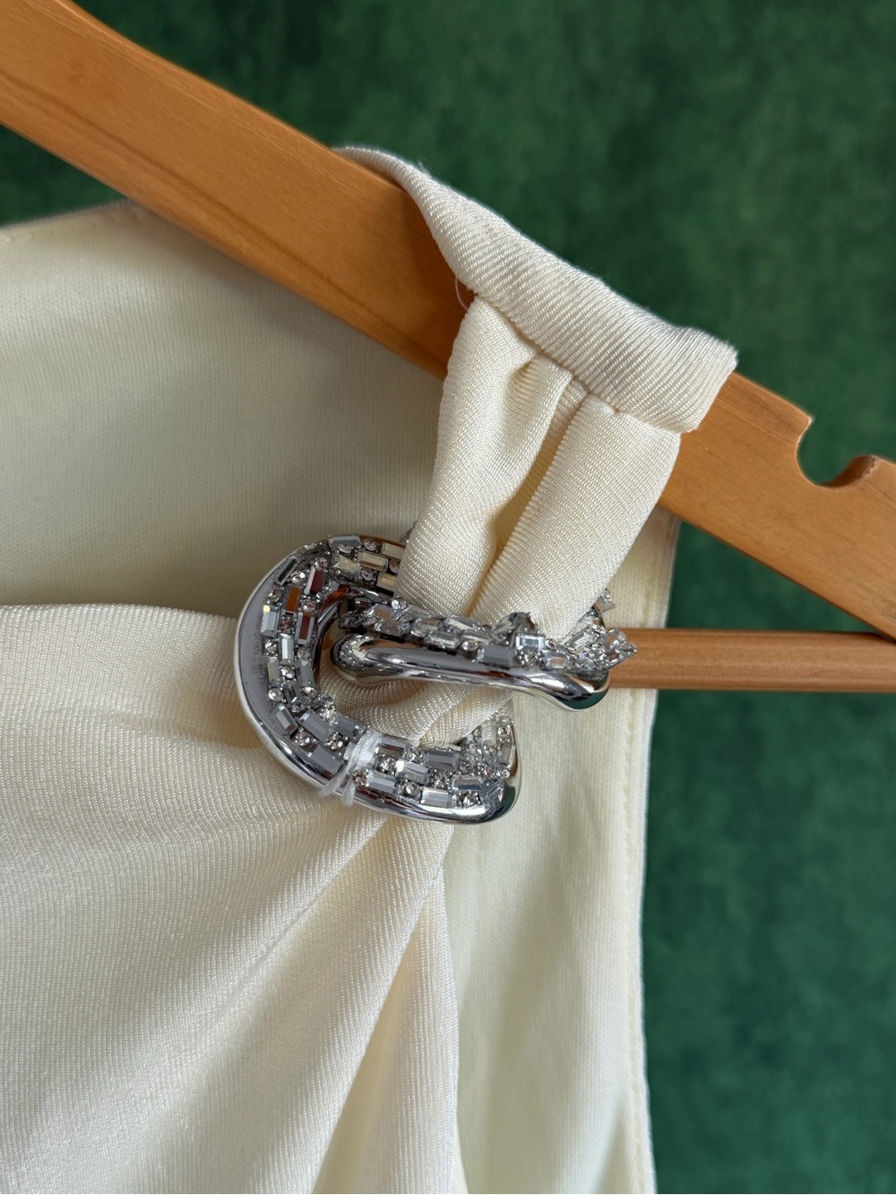 🍃Blush Noir Ivory Ruched Top Rhinestone Buckle Accent NWT Size M - Picture 3 of 7